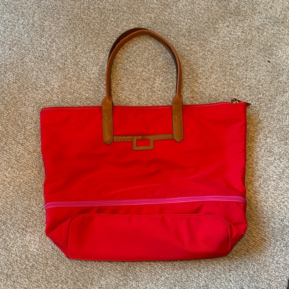 Stella & Dot Expandable Red Daytripper Tote - YOU ARE LOVED interior